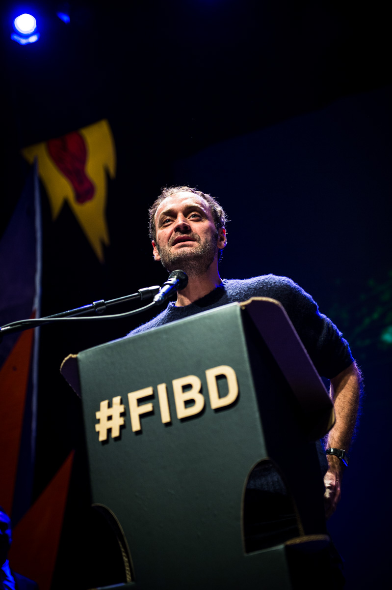 Cérémonie de Remise des Fauves, Théâtre d'Angoulême. Augustin Trapenard, membre du Grand Jury 2019.