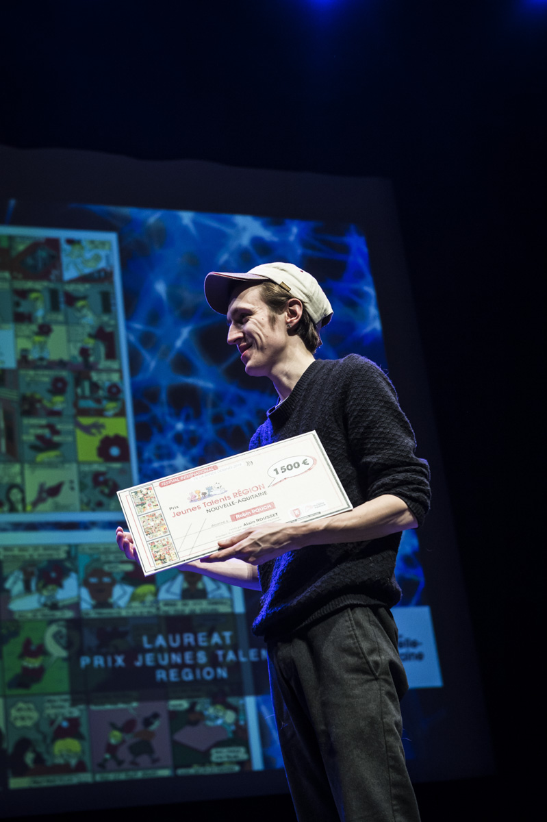 Cérémonie de remise des Prix Découvertes. Prix Jeunes talents Région, Robin Pouch. Théâtre d'Angoulême.
